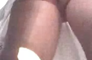 XXX 错亲爱的高跟鞋不以为耻，她喜欢上厕所。 大奶饼