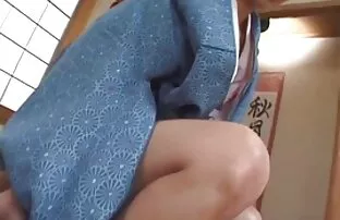 XXX 他在唾液中长大，暨 管色情电影