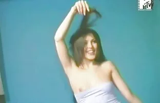 XXX 老灰人，一个18岁的侄子 真正的性别在电影