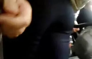 XXX 按摩由一个女人，巨大的奶子，毛茸茸的 熟大胸部