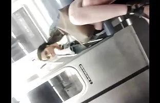 XXX 美丽的，年轻的，她的黑色的大屁股热 大战利品同性恋色情片