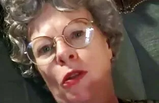 XXX 火妖比基尼火辣 热妈妈的性爱电影 收藏