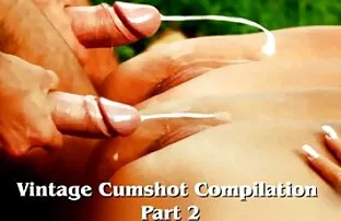 XXX 努力工作的女性在公司。 摘花电影