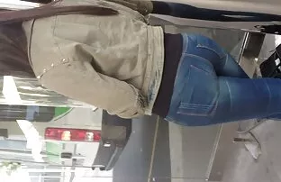 XXX 法国是黑人妇女的好地方 睡觉的色情电影
