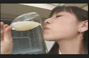 XXX 人妖阿加莎休斯顿抽烟你的屁股 名人性爱电影