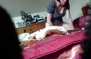 XXX 孤独的女人离婚的邻居结婚的奶油。 花花公子扫平