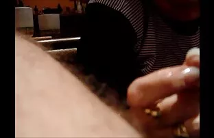 XXX 颜色你的头发将面临。 业余交换伴侣